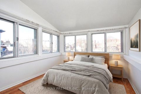 Photo 36 at 172 Lauder Avenue, Oakwood Village, Toronto