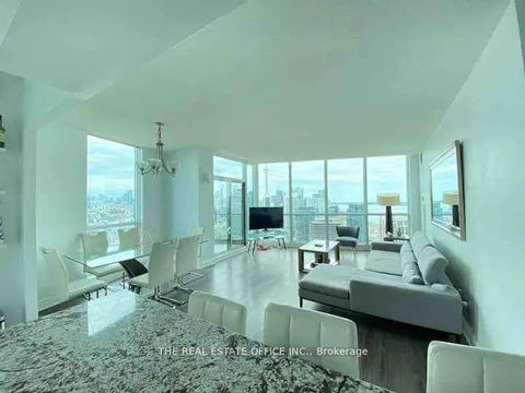 Photo 3 at PH02 - 219 Fort York Boulevard, Niagara, Toronto