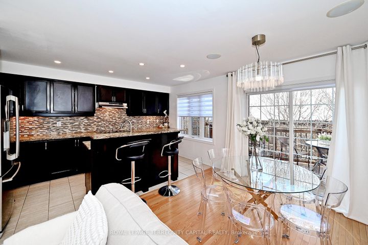 Photo 11 at 77 Benjamin Hood Crescent, Patterson, Vaughan