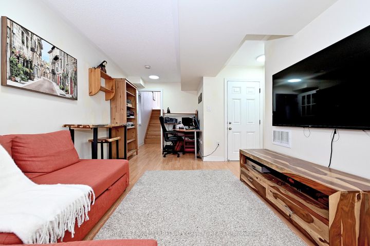 Photo 33 at 77 Benjamin Hood Crescent, Patterson, Vaughan