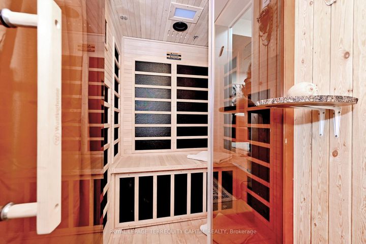 Photo 35 at 77 Benjamin Hood Crescent, Patterson, Vaughan