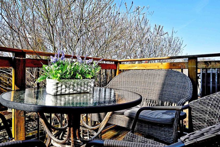 Photo 40 at 77 Benjamin Hood Crescent, Patterson, Vaughan