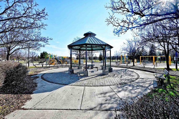 Photo 47 at 77 Benjamin Hood Crescent, Patterson, Vaughan