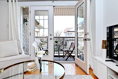 Photo 7 at 77 Benjamin Hood Crescent, Patterson, Vaughan