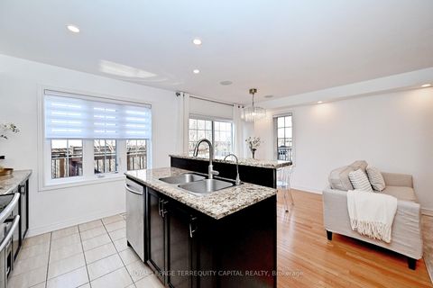 Photo 14 at 77 Benjamin Hood Crescent, Patterson, Vaughan
