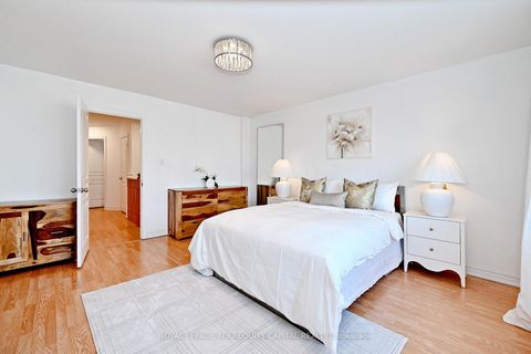 Photo 22 at 77 Benjamin Hood Crescent, Patterson, Vaughan