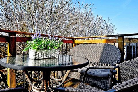 Photo 40 at 77 Benjamin Hood Crescent, Patterson, Vaughan