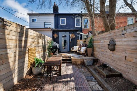 Photo 26 at 158 Galt Avenue N, South Riverdale, Toronto