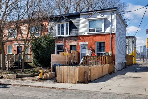 Photo 45 at 158 Galt Avenue N, South Riverdale, Toronto