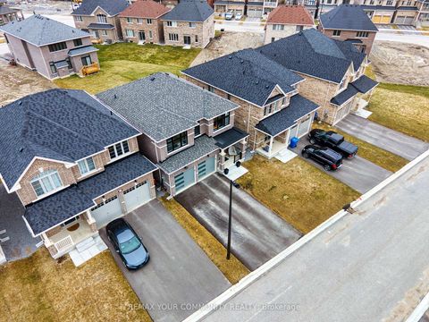 Photo 2 at 17 Sam Battaglia Crescent, Sutton & Jackson's Point, Georgina