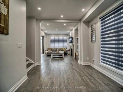 Photo 9 at 17 Sam Battaglia Crescent, Sutton & Jackson's Point, Georgina