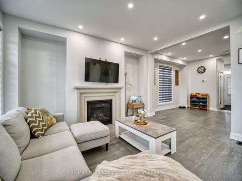 Photo 13 at 17 Sam Battaglia Crescent, Sutton & Jackson's Point, Georgina