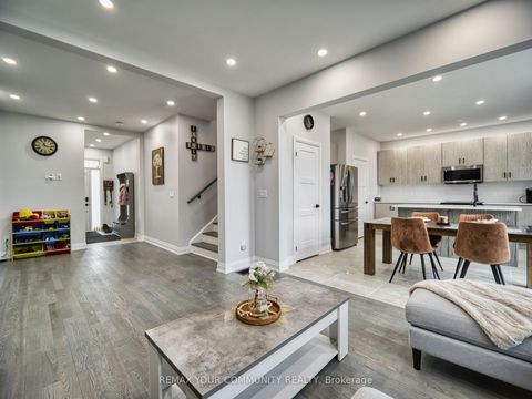 Photo 19 at 17 Sam Battaglia Crescent, Sutton & Jackson's Point, Georgina