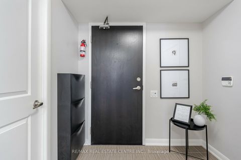 Photo 4 at 906 - 17 Anndale Drive, Willowdale East, Toronto