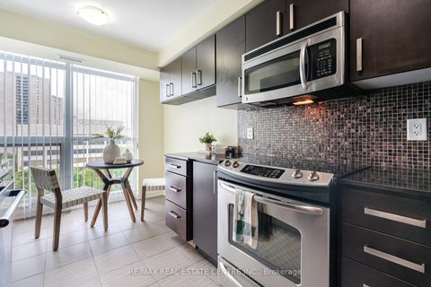 Photo 13 at 906 - 17 Anndale Drive, Willowdale East, Toronto