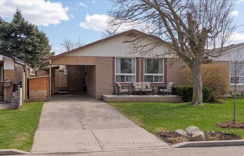 Photo 1 at 21 Deerfield Road, Bendale, Toronto