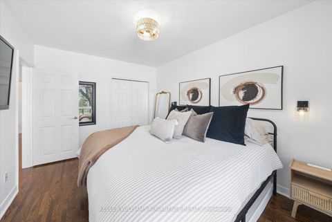 Photo 13 at 21 Deerfield Road, Bendale, Toronto