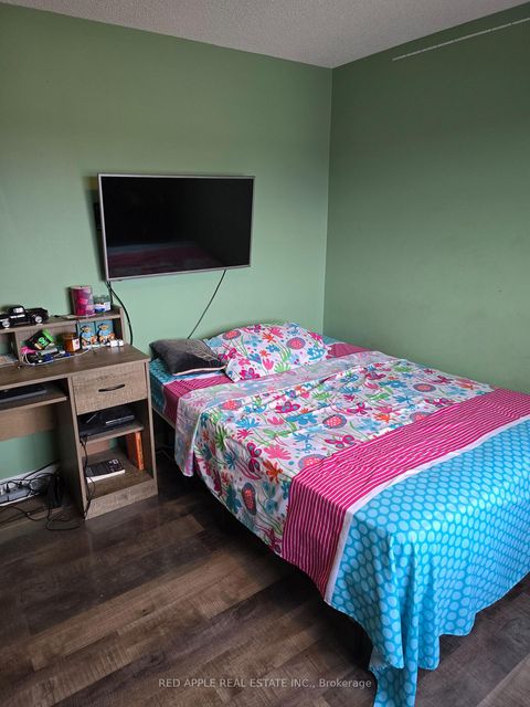 Photo 10 at 2029 Swan Street, Alcona, Innisfil