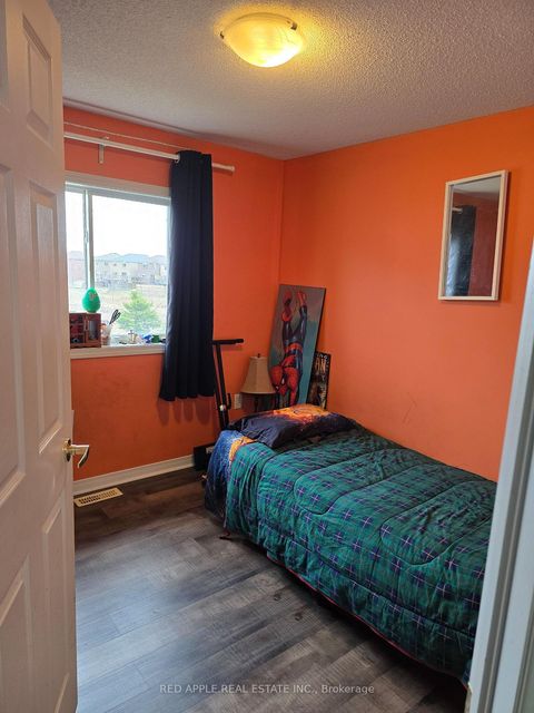 Photo 13 at 2029 Swan Street, Alcona, Innisfil