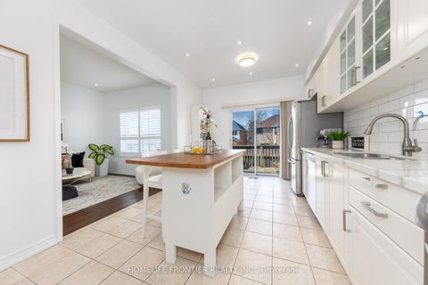 Photo 17 at 102 Antique Drive, Oak Ridges Lake Wilcox, Richmond Hill