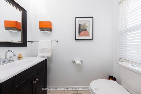 Photo 18 at 102 Antique Drive, Oak Ridges Lake Wilcox, Richmond Hill