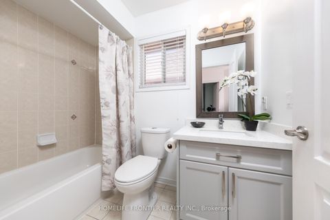 Photo 22 at 102 Antique Drive, Oak Ridges Lake Wilcox, Richmond Hill