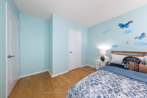 Photo 24 at 102 Antique Drive, Oak Ridges Lake Wilcox, Richmond Hill