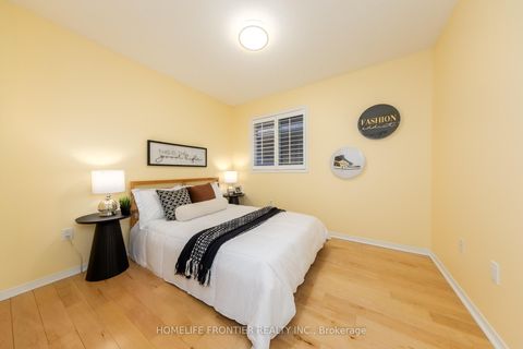 Photo 25 at 102 Antique Drive, Oak Ridges Lake Wilcox, Richmond Hill