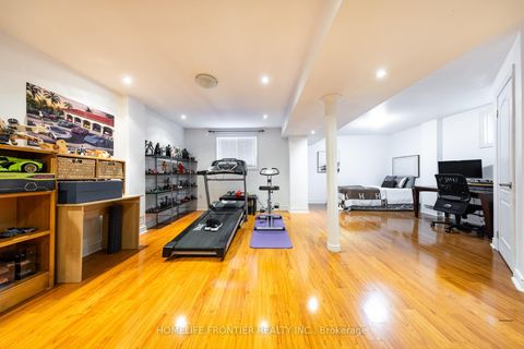 Photo 32 at 102 Antique Drive, Oak Ridges Lake Wilcox, Richmond Hill