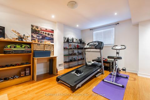 Photo 33 at 102 Antique Drive, Oak Ridges Lake Wilcox, Richmond Hill