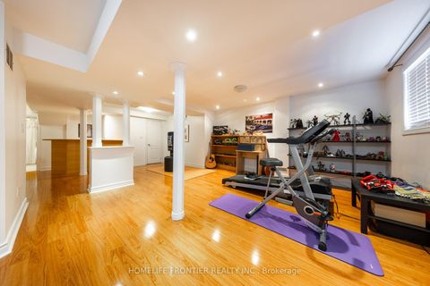 Photo 34 at 102 Antique Drive, Oak Ridges Lake Wilcox, Richmond Hill