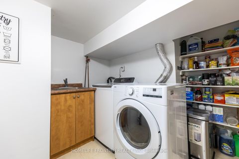 Photo 38 at 102 Antique Drive, Oak Ridges Lake Wilcox, Richmond Hill