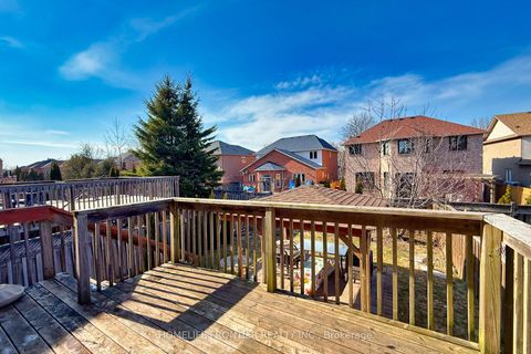 Photo 39 at 102 Antique Drive, Oak Ridges Lake Wilcox, Richmond Hill