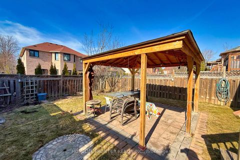 Photo 42 at 102 Antique Drive, Oak Ridges Lake Wilcox, Richmond Hill