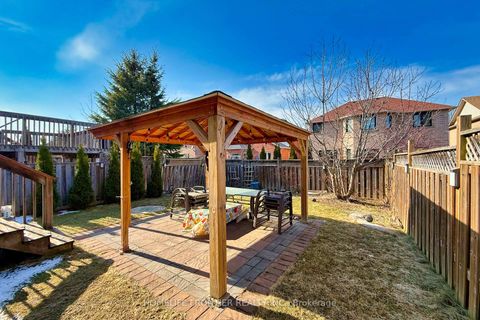 Photo 46 at 102 Antique Drive, Oak Ridges Lake Wilcox, Richmond Hill