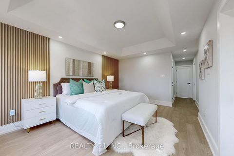 Photo 23 at 15 Malta Street, Cliffside, Toronto