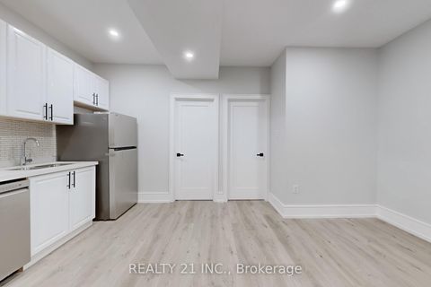 Photo 40 at 15 Malta Street, Cliffside, Toronto