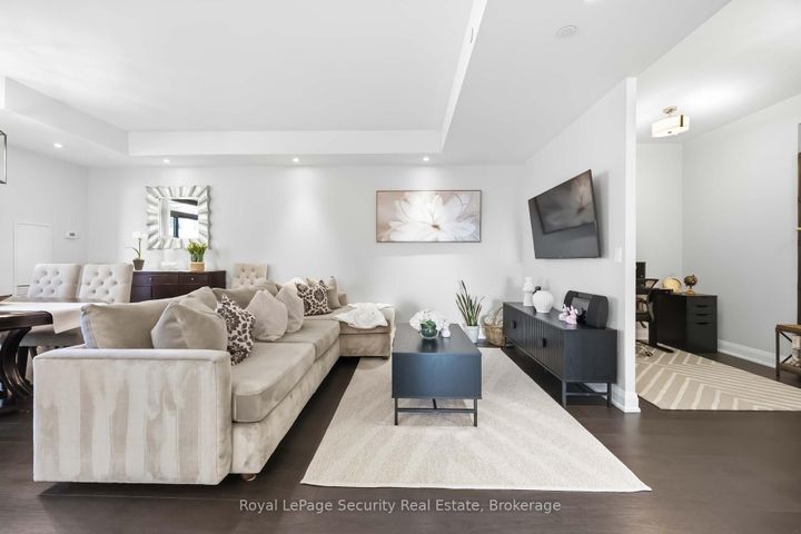 Photo 12 at 602 - 35 Fontenay Court, Humber Valley, Toronto