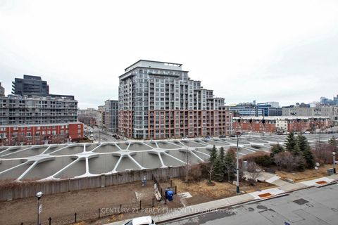 Photo 11 at 406 - 80 Western Battery Road, Niagara, Toronto