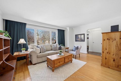 Photo 5 at 213 Franklin Avenue, Westgate, Toronto