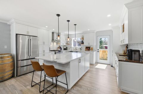 Photo 6 at 8 Beaverdale Crescent, Pefferlaw, Georgina