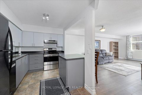 Photo 8 at 613 - 260 Davis Drive, Central Newmarket, Newmarket