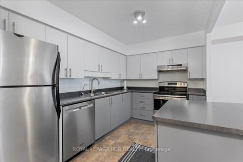 Photo 9 at 613 - 260 Davis Drive, Central Newmarket, Newmarket