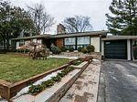 Photo 0 at 54 Leisure Lane, Mill Pond, Richmond Hill