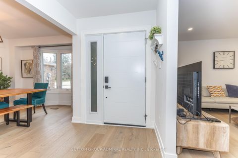 Photo 1 at 37 Spring Gate Boulevard, Yorkhill, Vaughan