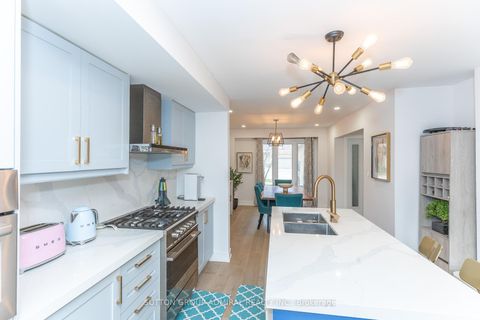 Photo 9 at 37 Spring Gate Boulevard, Yorkhill, Vaughan