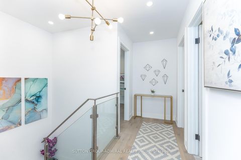 Photo 15 at 37 Spring Gate Boulevard, Yorkhill, Vaughan