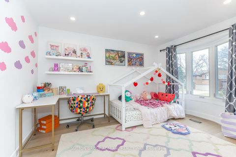 Photo 23 at 37 Spring Gate Boulevard, Yorkhill, Vaughan