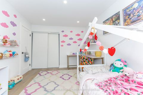 Photo 24 at 37 Spring Gate Boulevard, Yorkhill, Vaughan