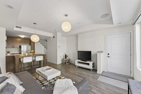 Photo 3 at 5 - 85 Eastwood Park Gardens, Long Branch, Toronto